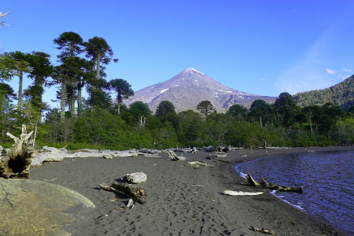 Extractivism in Chile: Epistemic Injustice and Territorial Belonging